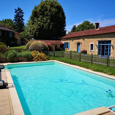 Domaine De La Croisee Verte, 3 Maisons Au Coeur Du Perigord * Veyrines-de-Vergt